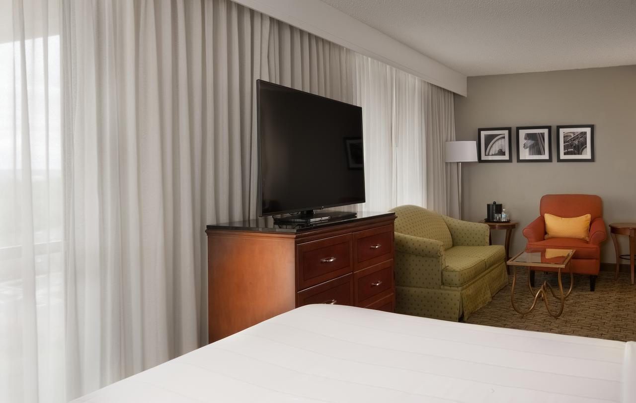 Key Bridge Marriott Hotel Arlington Exterior photo
